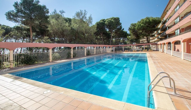 Apartment 'Salines' with Shared Pool, Balcony and Air Conditioning