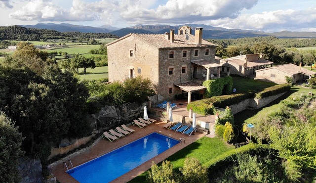 Apartment 'Sant Grau 2' with Mountain Views, Shared Pool and Wi-Fi