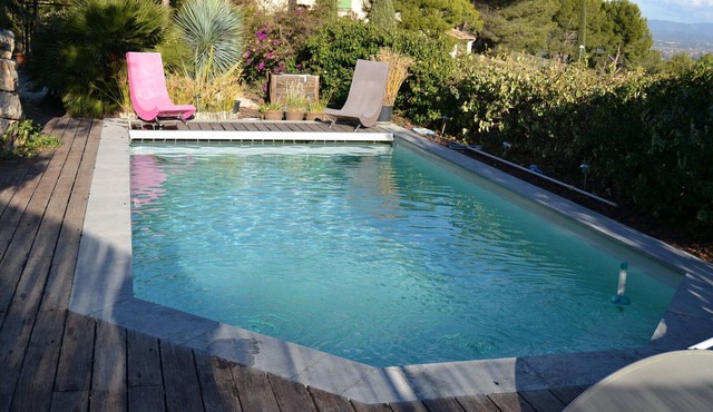 Apartment Sea View Balcony & Shared Pool Air Conditioning