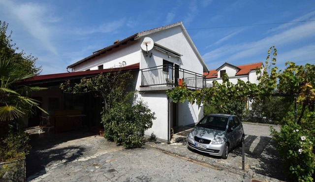 Apartment Skender with terrace