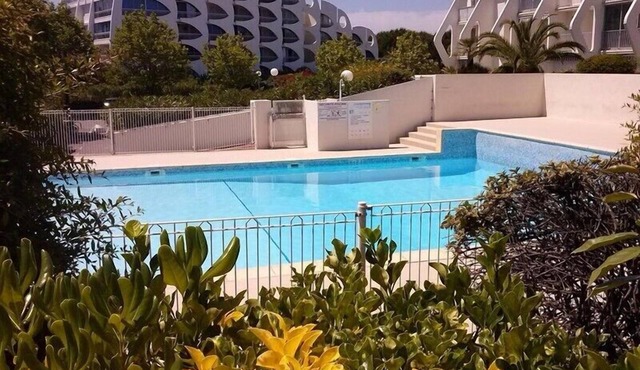 APARTMENT SLEEPS 4 WITH GARDEN QUIET AREA LA PETITE MOTTE | LA GRANDE MOTTE