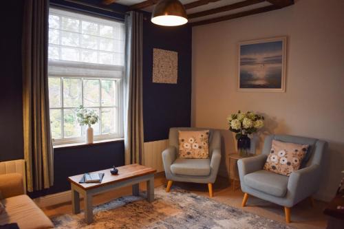 Apartment - Sleeps 4 - Near Nec & Airport Parking