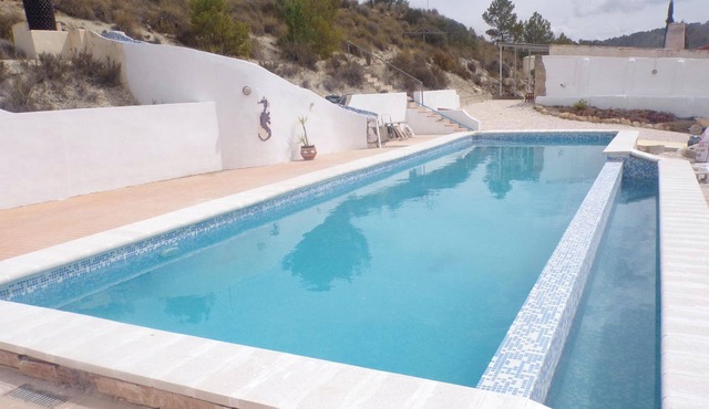 Apartment Sleeps 4 with Private Pool