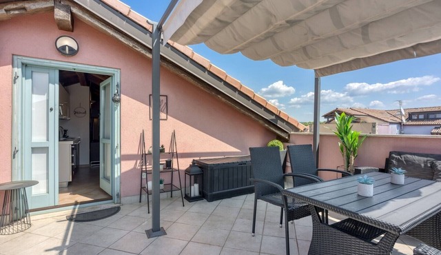 Apartment Sofia with Roof Terrace and Sea View in Gedici (Lira)