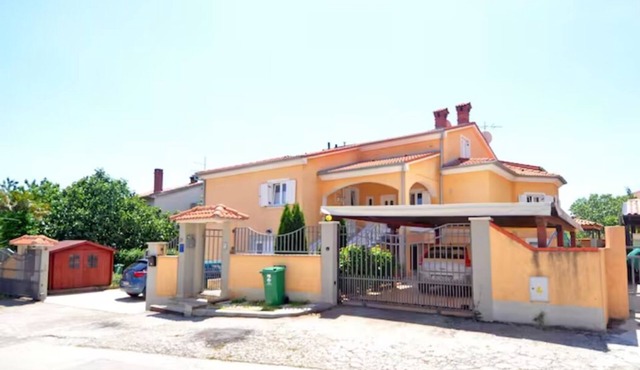Apartment Sofija – Peaceful Stay in Valdebek, Pula