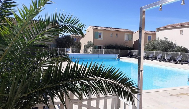 Apartment 'Sous Le Soleil Des Alpilles' with Mountain View, Wi-Fi and Air Conditioning