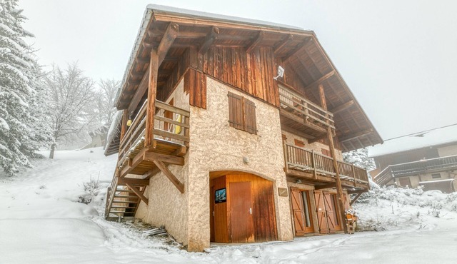 Apartment 'Souveraine 3 Charmant Appartement' with Mountain View, Balcony and Wi-Fi