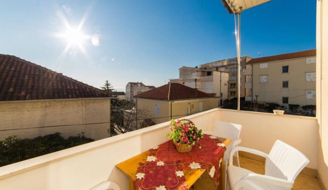 Apartment Stipe (10852-A1) - Makarska