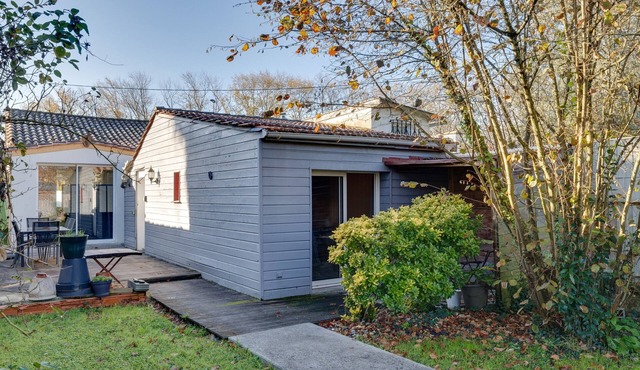 Apartment 'Studio Bastide' with Private Terrace, Wi-Fi and Air Conditioning