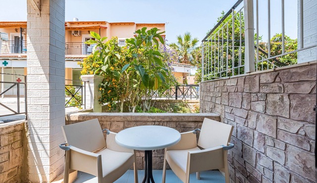 Apartment 'Studio' with Wi-Fi and Air Conditioning