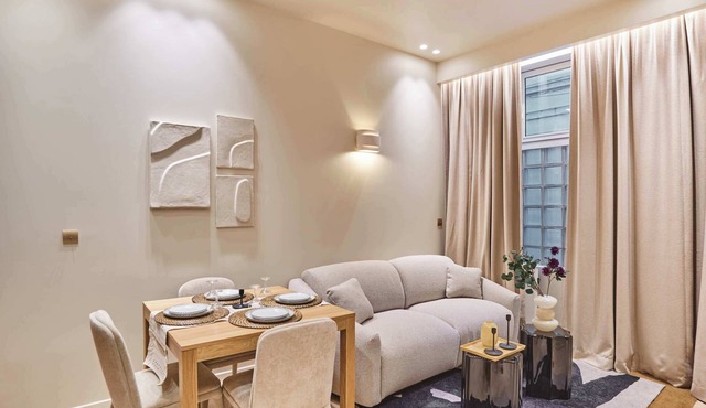Apartment Suite Saint Germain/ Rue de Rennes