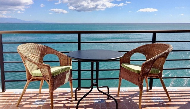 Apartment Sunny View Castillo Santa Clara with Sea View, Pool, Wi-Fi, A/C, Terrace & Garden