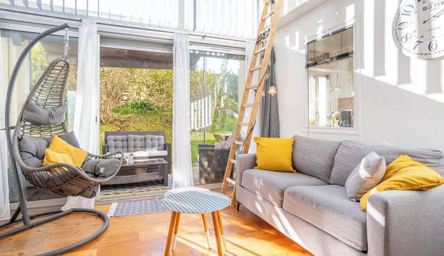 Apartment 'Superbe Duplex En Centre Ville' with Private Garden and Wi-Fi