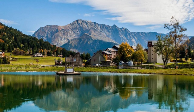 Apartment 'Superbe Studio Au Pied Des Pistes' with Mountain View, Shared Garden and Wi-Fi