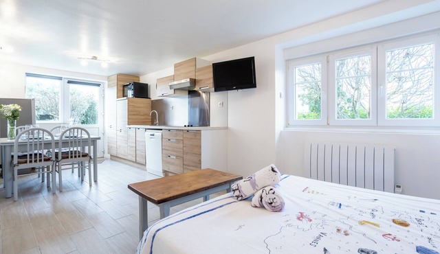 Apartment 'T2 Avec Jardin' with Shared Garden and Wi-Fi