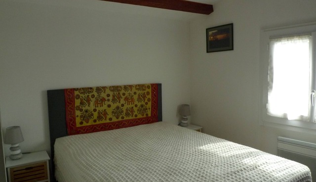 Apartment T2 classified two stars in town center, close to the beaches.