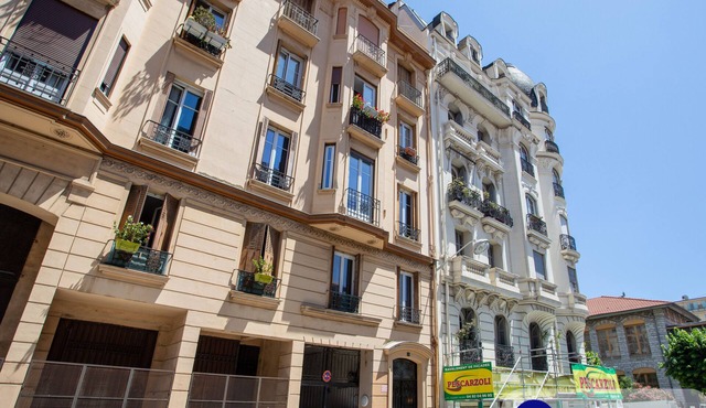 Apartment T2 near liberation