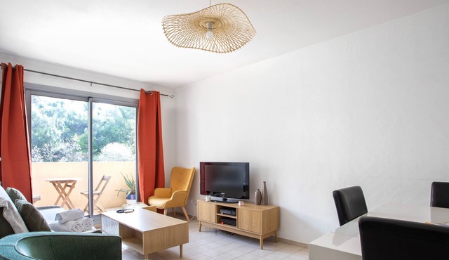 Apartment T2 with terrace sea view