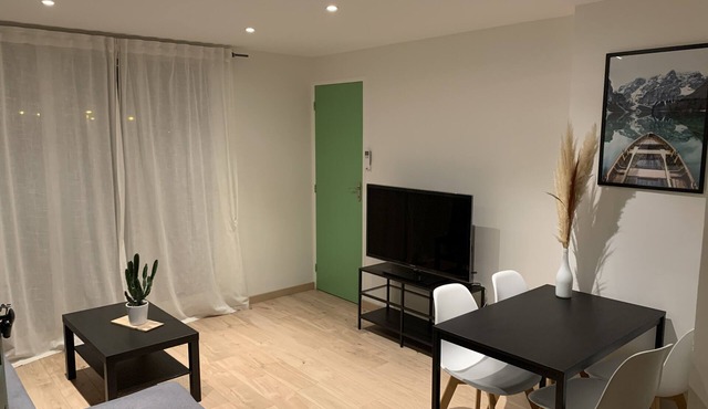 Apartment T3- 2 bedrooms- Air conditioning- 2 balconies- Timone Marseille