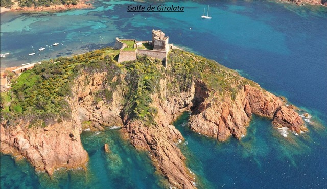 Apartment T3 5 people in residence of 2000 m2, 500m from the sea, 30Km Calvi