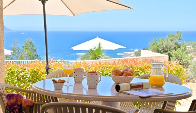 Apartment-T3 - 5 Pers - Jardin-Ensuite with Shower