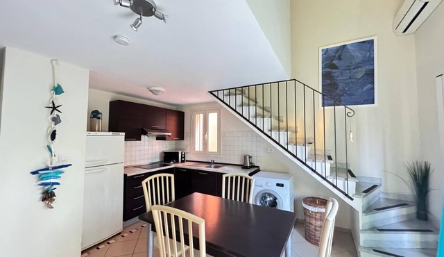 Apartment T3 Duplex, Residence with swimming pool, Lozari beach and shops.