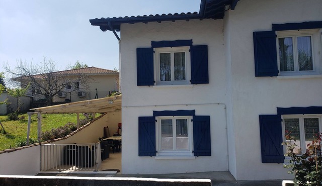 Apartment T3 in house with garden at 4 km from the beach, near Bayonne