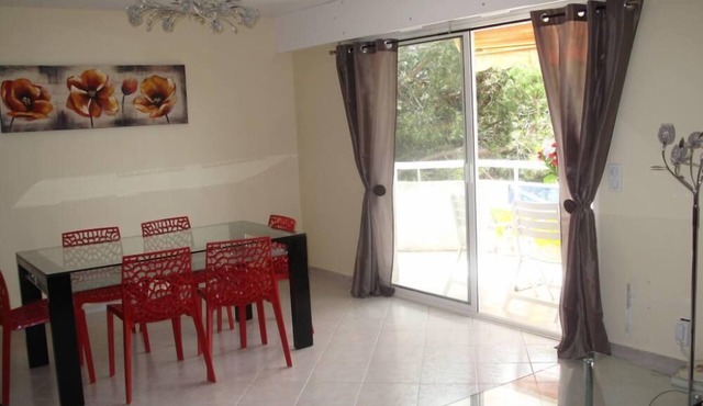 APARTMENT T3 - Private parking - 300 m SEA & BEACH