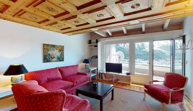 Apartment Tinus - Quiet Apartment in Central St. Moritz with View