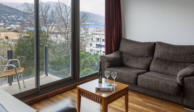 APARTMENT TOWER 2