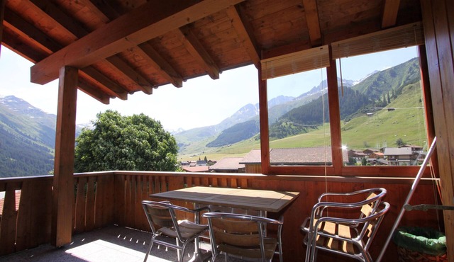 Apartment "Tscheppa B" with balcony