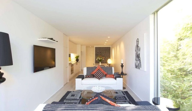 Apartment Two by Contemporary Hotels