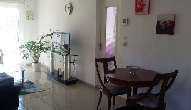 Apartment type f2 47 m, with shaded terrace, parking