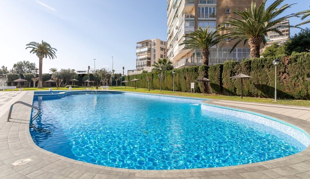 Apartment 'Urbanización Las Torres' with Sea View, Wi-Fi and Air Conditioning