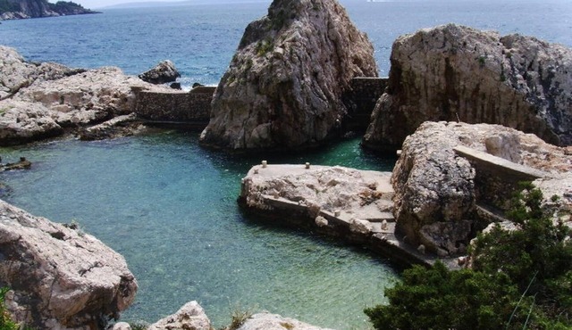 Apartment Var - with nice garden: A3(2+2) - Sveta Nedjelja, Island Hvar, Croatia