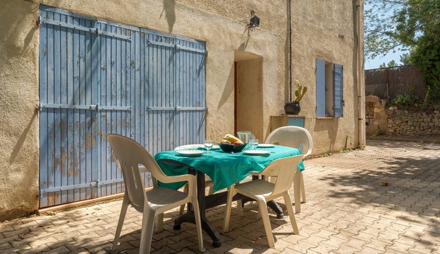Apartment 'Vennelles - 4 Personnes' with Wi-Fi