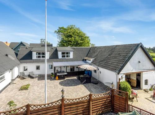 Apartment Veronica - 700m from the sea by Interhome