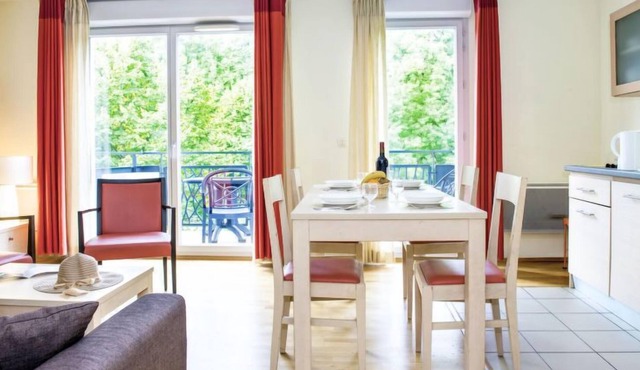 Apartment Villa du Lac (DLB102) in Divonne-Les-Bains - 6 persons, 2 bedrooms