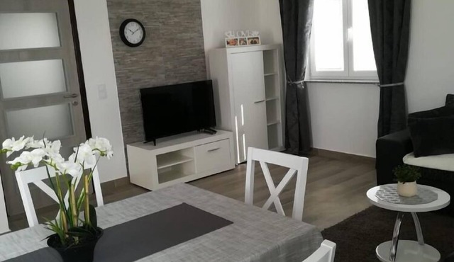Apartment Villa Bijele Stijene - Two Bedroom Apartment with Terrace and Sea View
