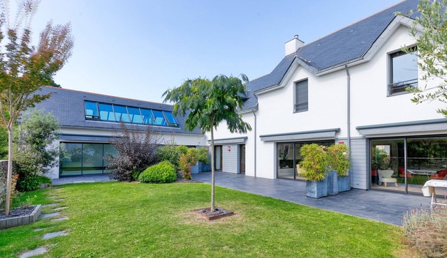 Apartment 'Villa Ker Minet Appartement 12 Pers' with Sea View, Wi-Fi and Air Conditioning