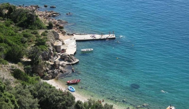 Apartment "Villa Kate" with a view of the water