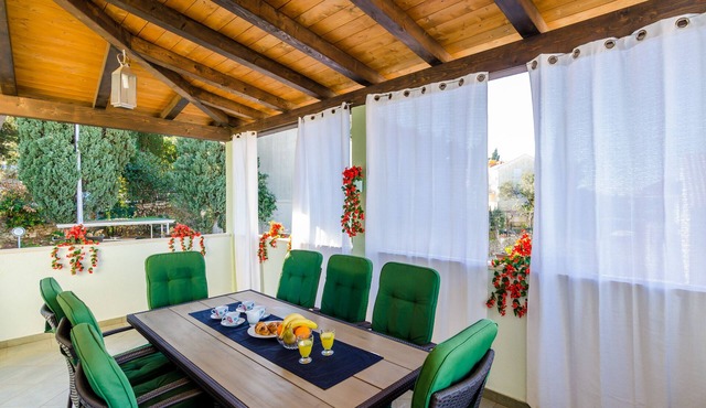 Apartment Villa Mikica - Four Bedroom Duplex Apartment with Terrace and Partial Sea View