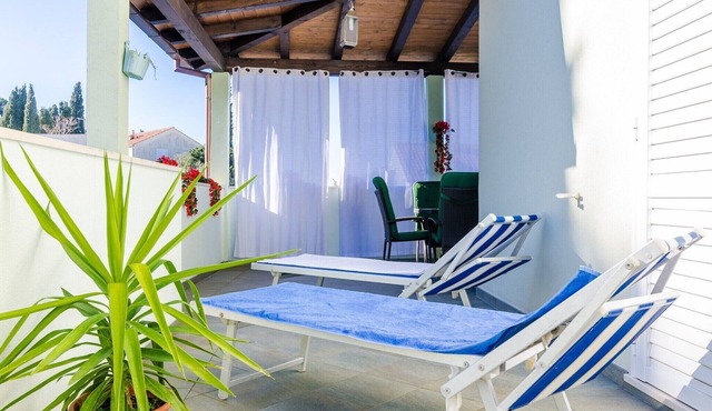 Apartment Villa Mikica - Four Bedroom Duplex Apartment with Terrace and Partial Sea View