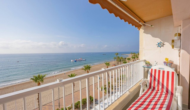 Apartment 'Villa Penélope' with Sea View, Wi-Fi and Air Conditioning