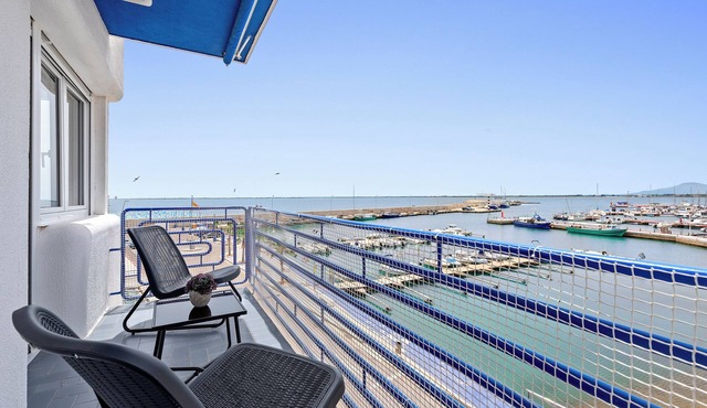 Apartment 'Vora Port' with Sea View, Wi-Fi and Air Conditioning