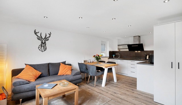 Apartment 'Weitblick - Haus Sommerberg' with Mountain View, Shared Terrace & Wi-Fi