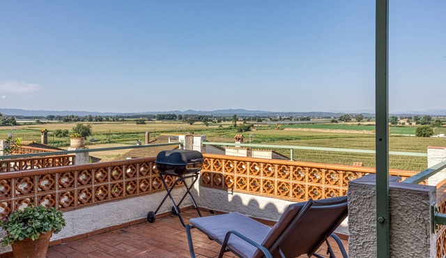 Apartment with Views in Bellcaire