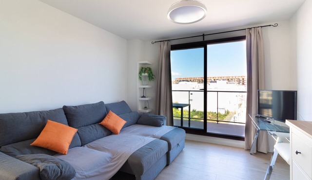 Apartment with swimming pool in Puerto de Sagunto