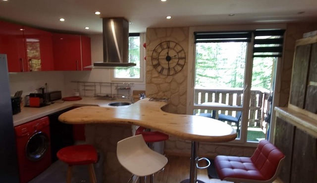 Apartment* Wifi * Spacious * Modern *4/5 Persons