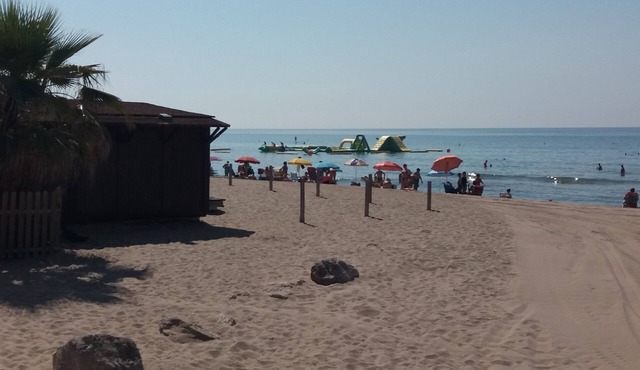 Apartment with pool and sea views and Air Conditioning. Very quiet area